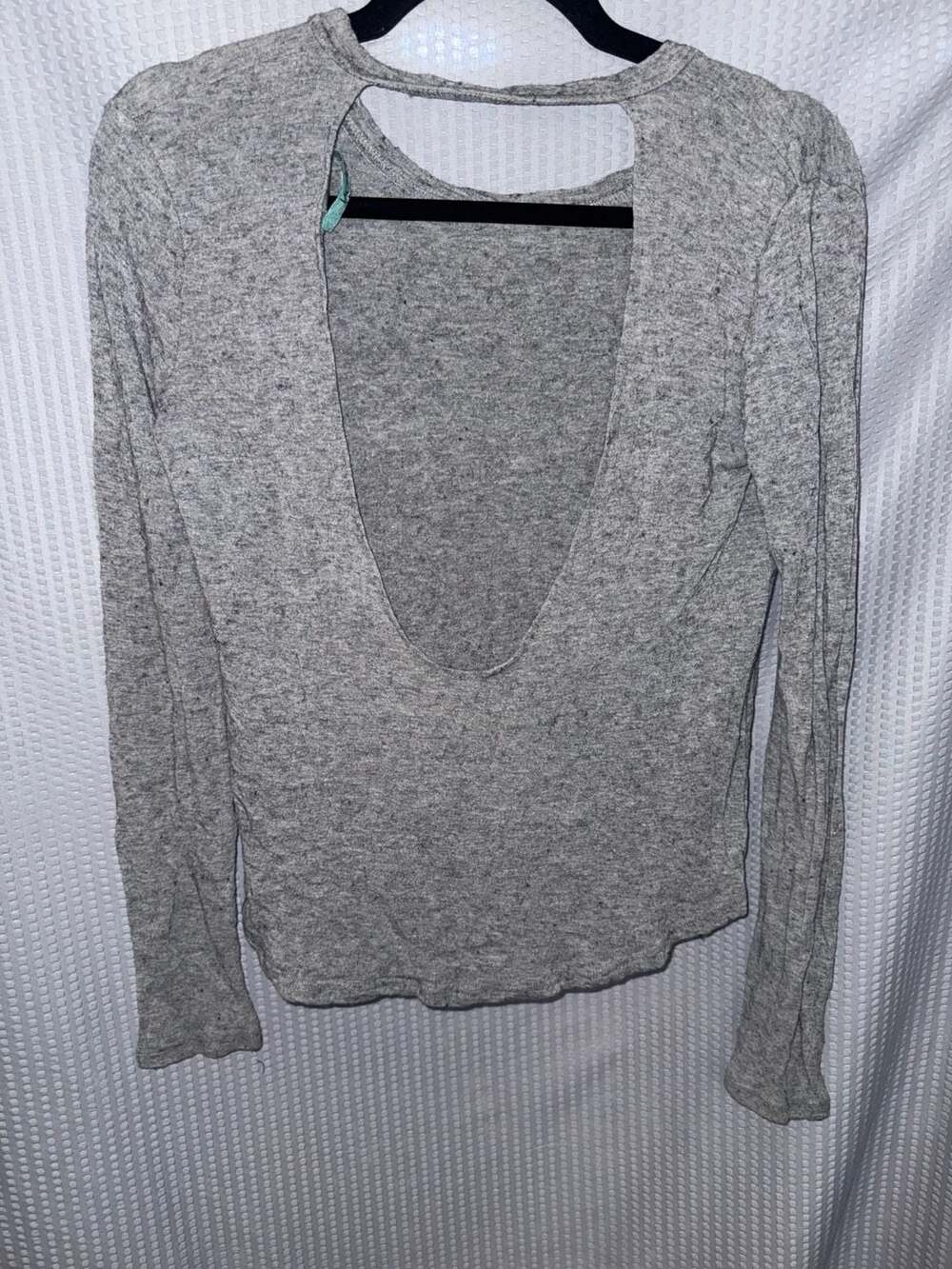 Karlie Grey Open Back Long Sleeve Knit Top Size Small - Picture 2 of 3